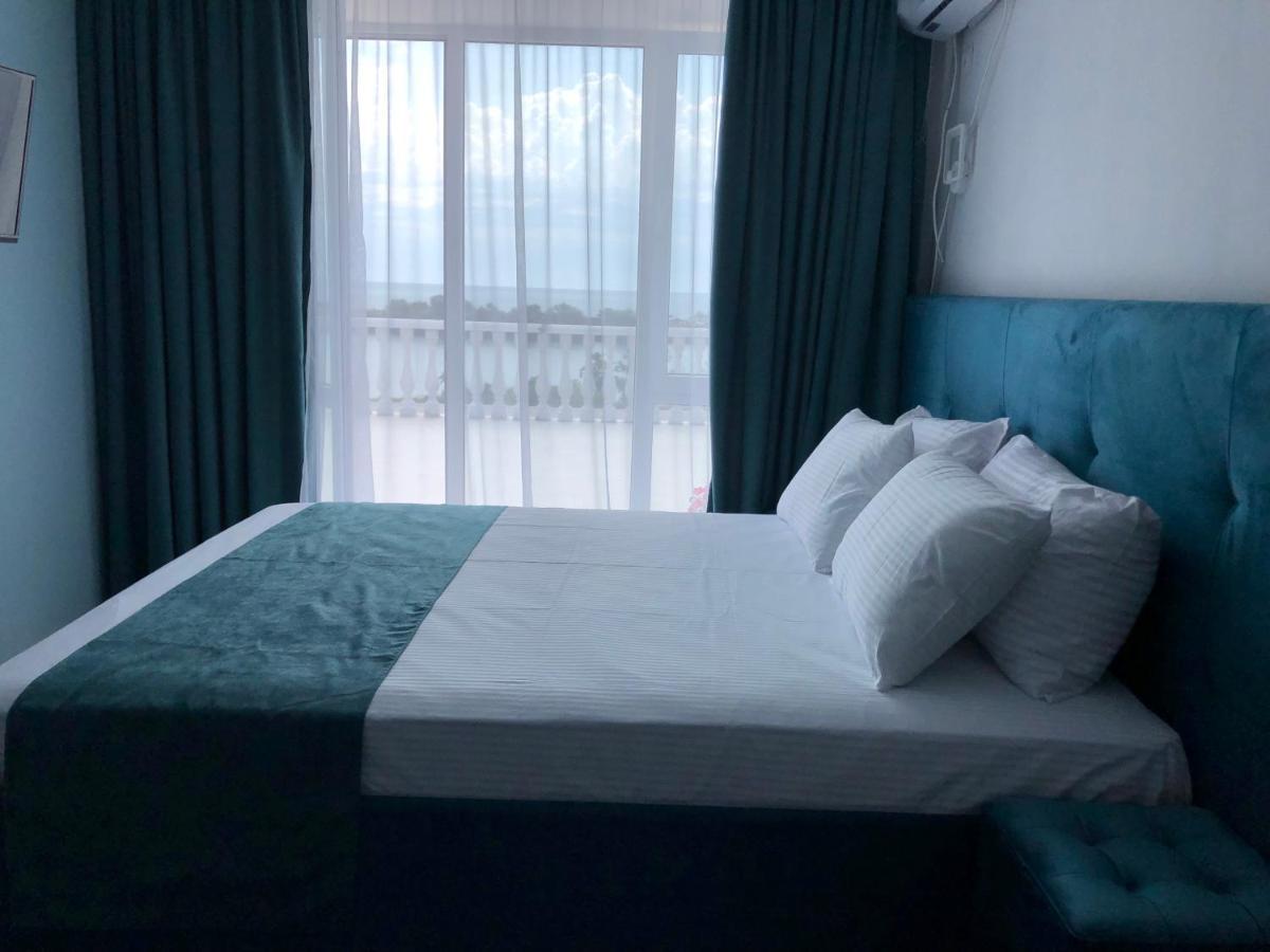 Panorama Briz Hotell Karolino-Buhaz Exteriör bild
