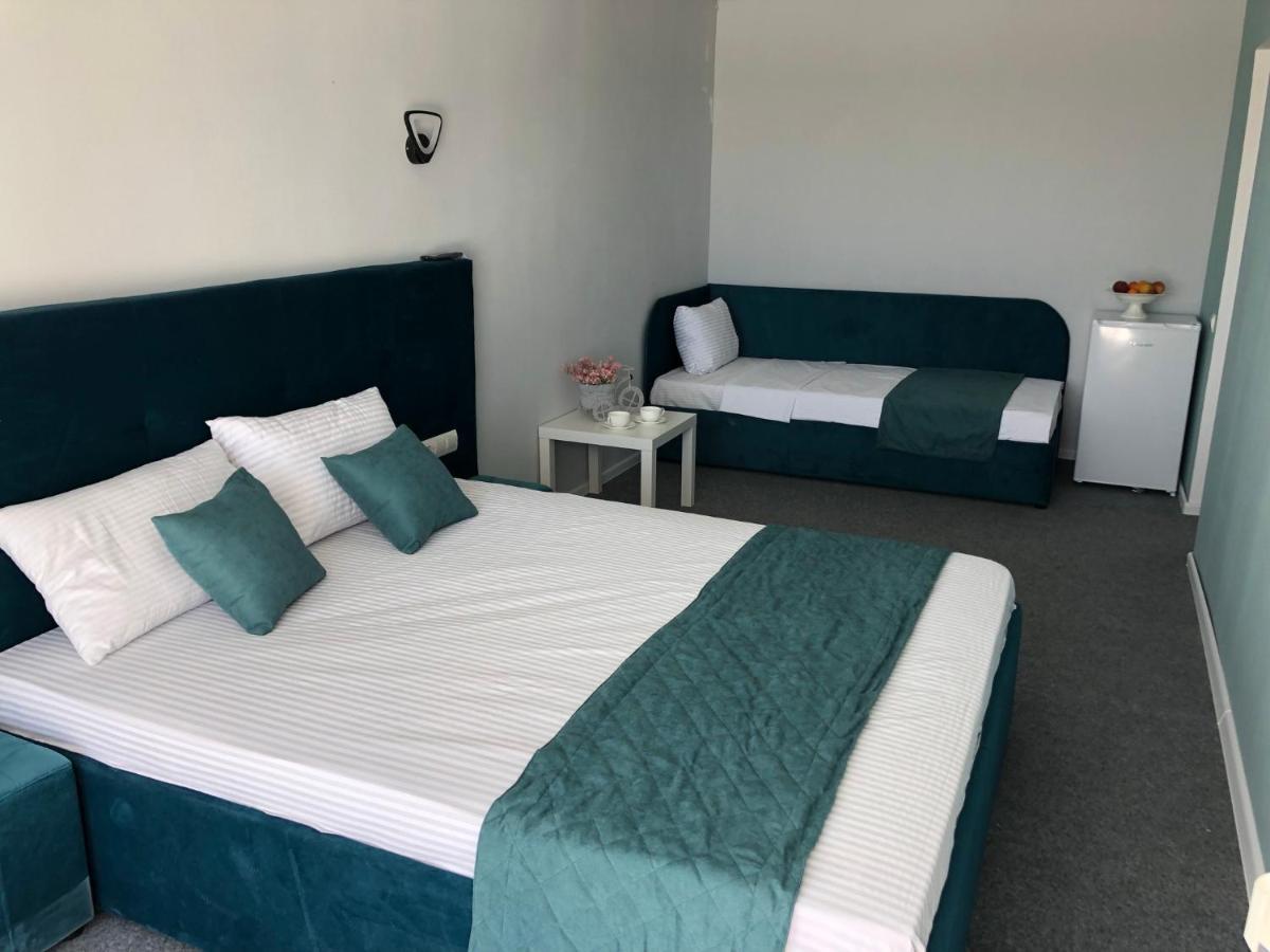 Panorama Briz Hotell Karolino-Buhaz Exteriör bild