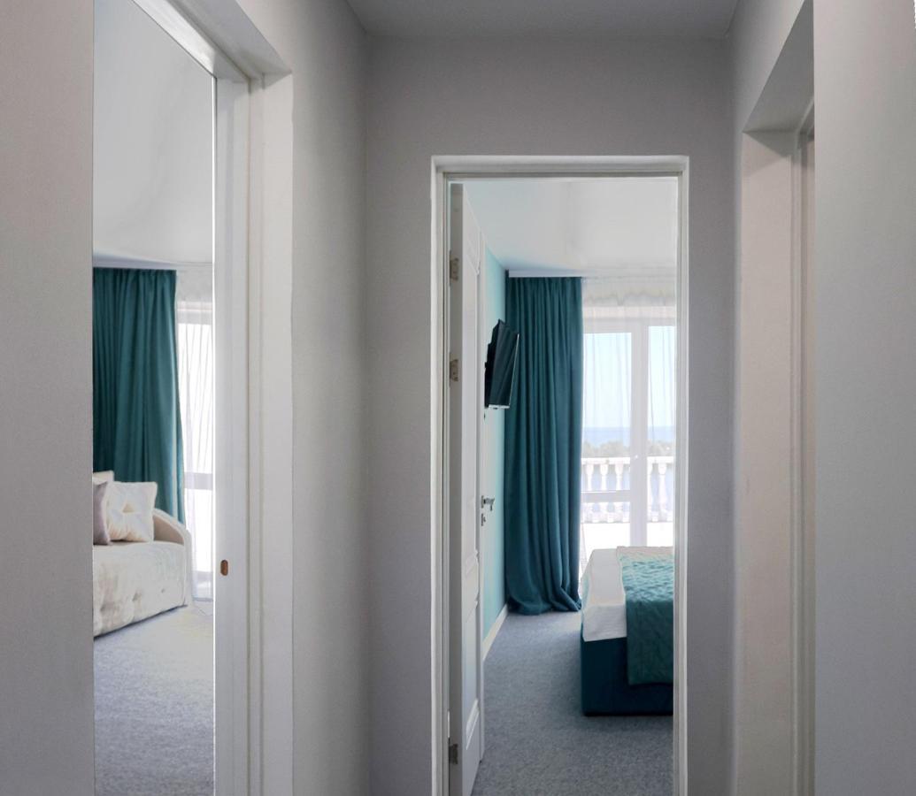 Panorama Briz Hotell Karolino-Buhaz Exteriör bild